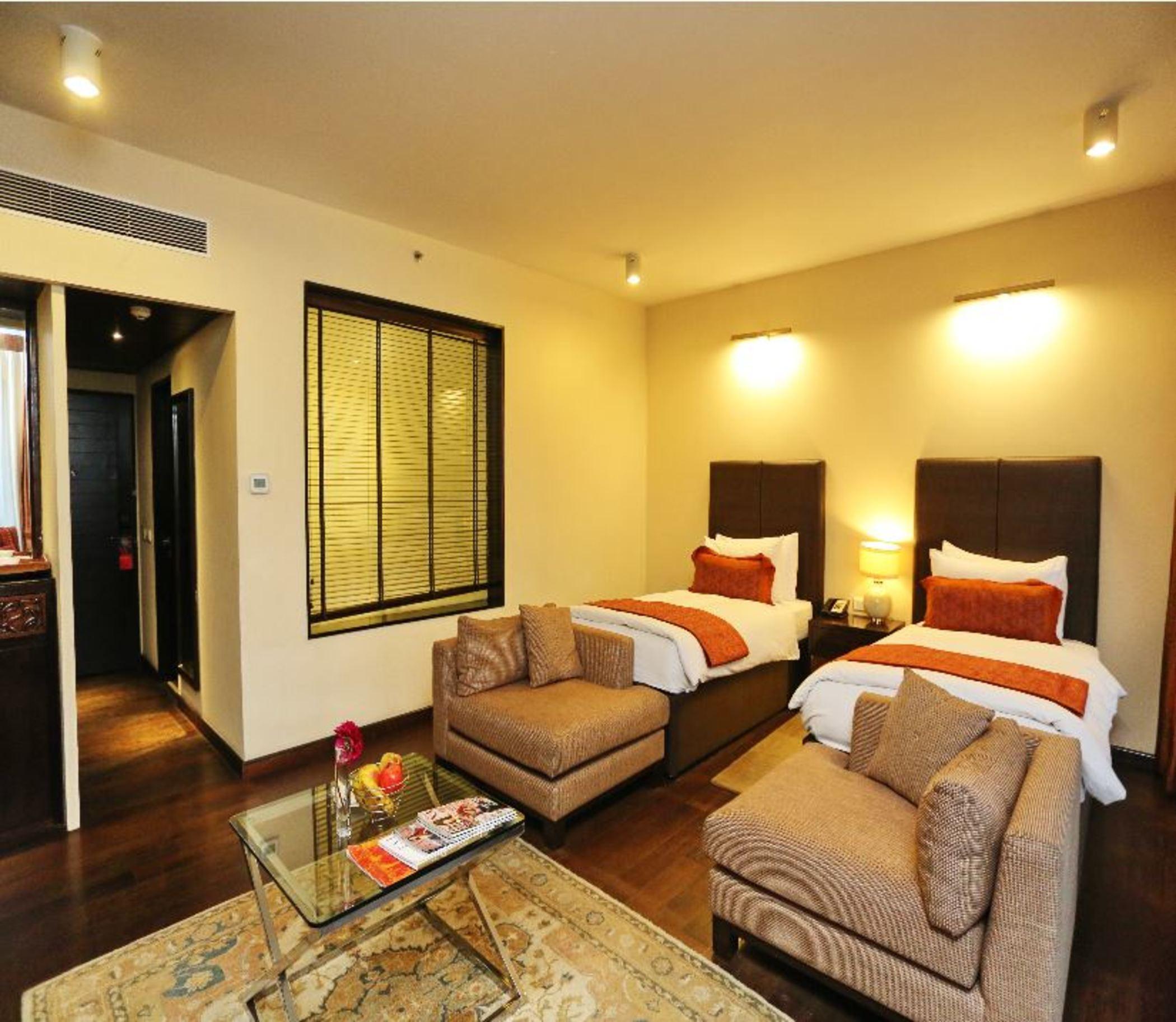 Taj Dal View Srinagar Hotel Ngoại thất bức ảnh