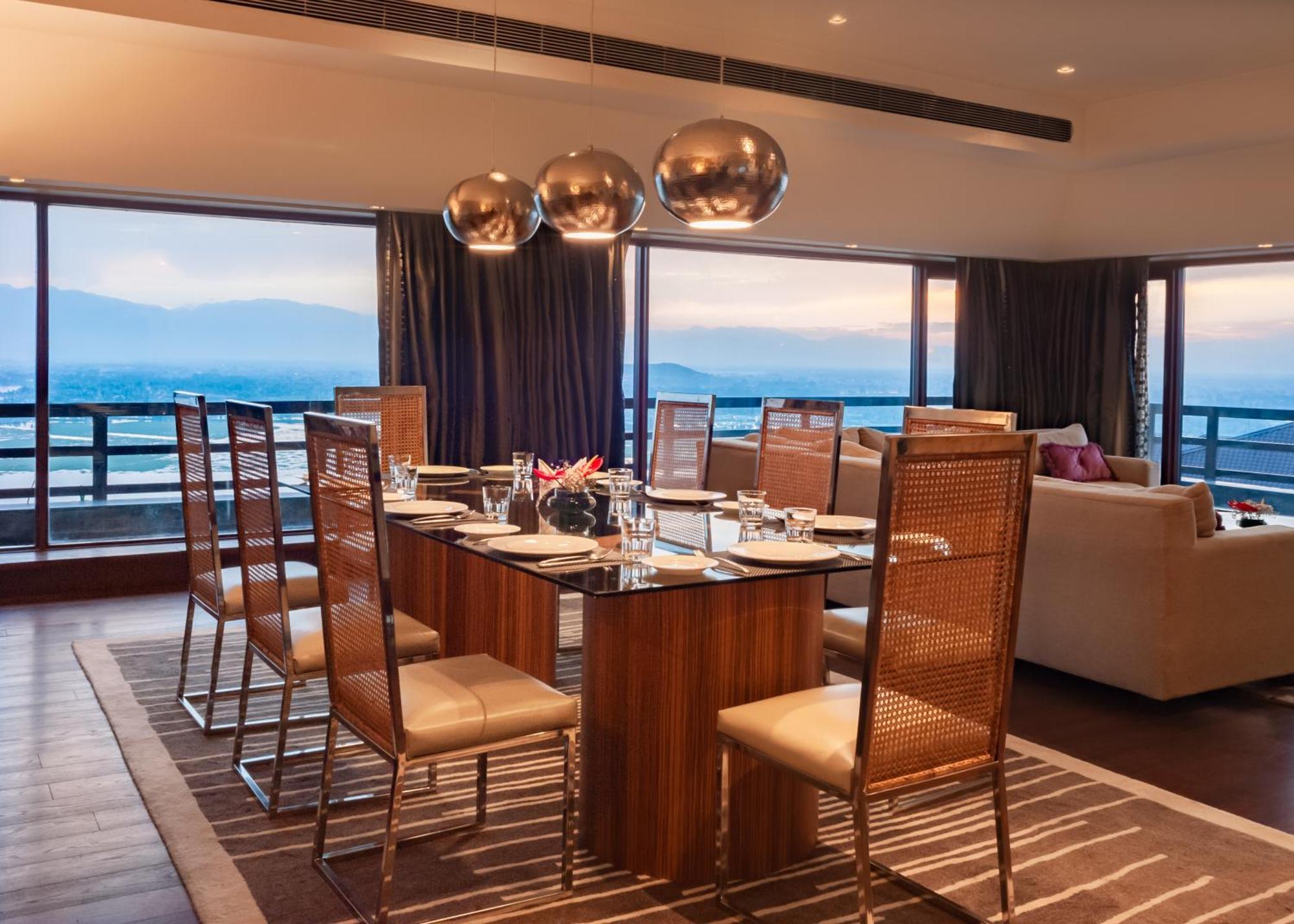 Taj Dal View Srinagar Hotel Ngoại thất bức ảnh